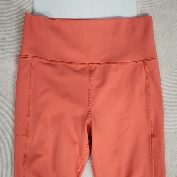 Vuori Studio Pocket Leggings - Picture 4 of 6